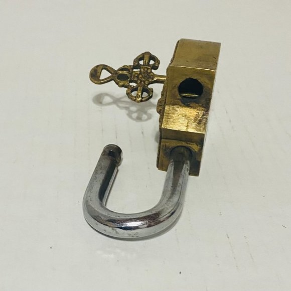 Authentic Antique Style HINDU Lord SHIVA / MAHADEV Brass Padlock with 1 Key - Picture 14 of 17